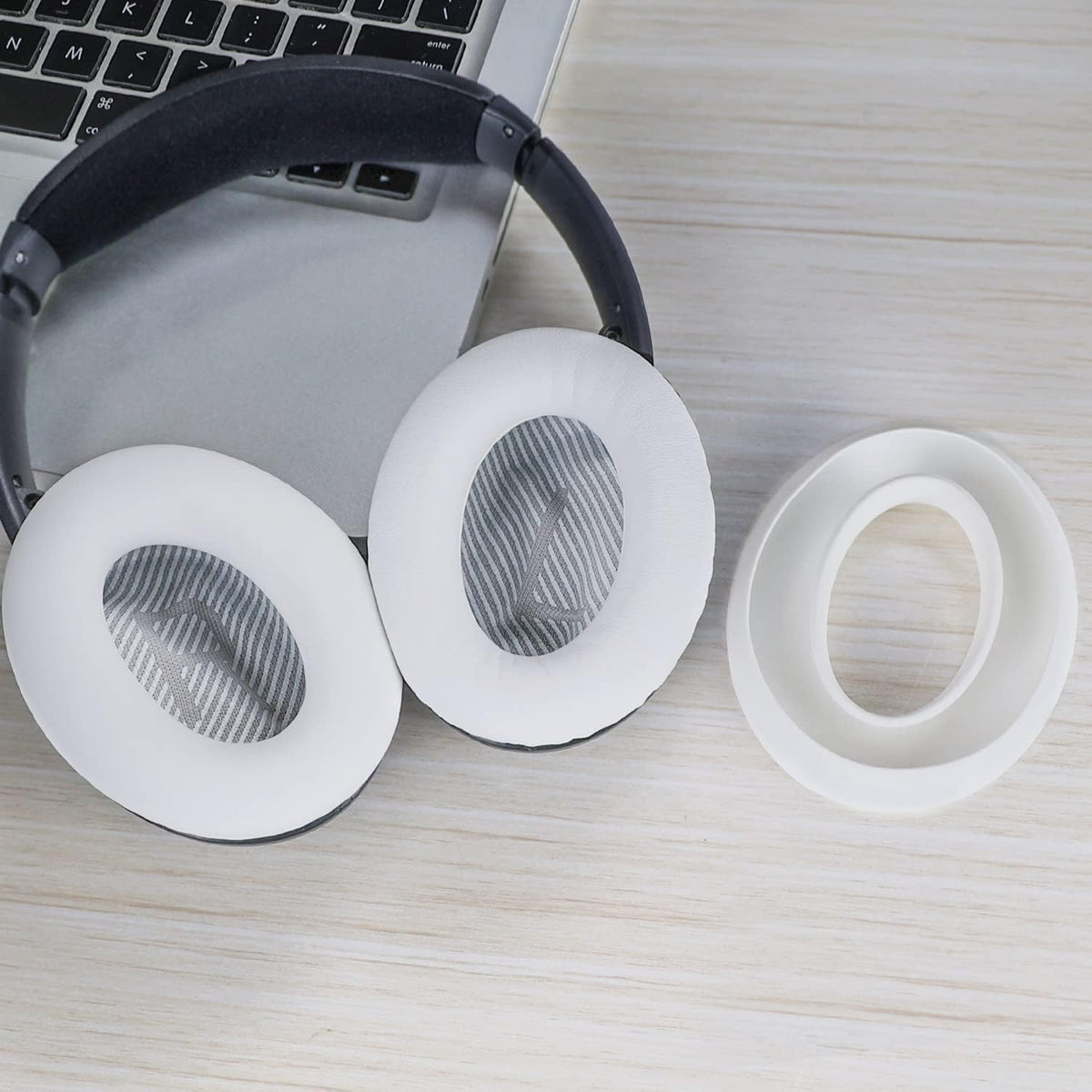SOULWIT Silicone Ear Pads Cover Protector for Bose QuietComfort QC15 QC25 QC2 QC35 QC45/Ae2 Ae2i Ae2w/SoundTrue & SoundLink AE Headphones Cushions, Sweatproof, Easily Washable - White