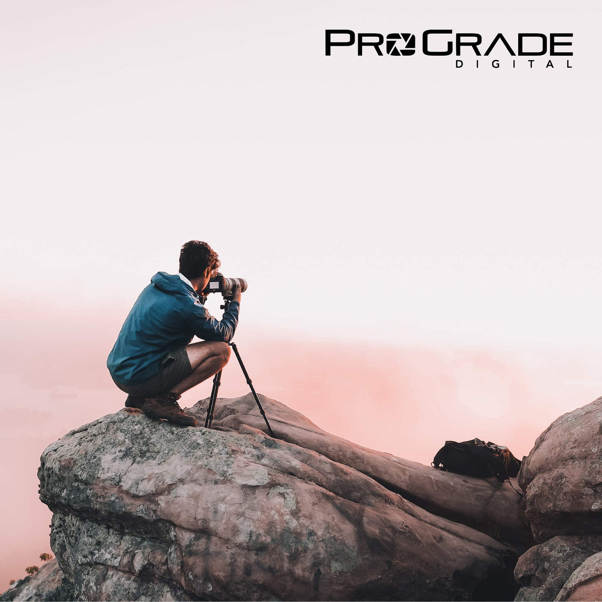 CFexpress Type B and SD UHS-II Dual-Slot Memory Card Reader by ProGrade Digital | USB 3.2 Gen 2 for Professional Filmmakers, Photographers & Content